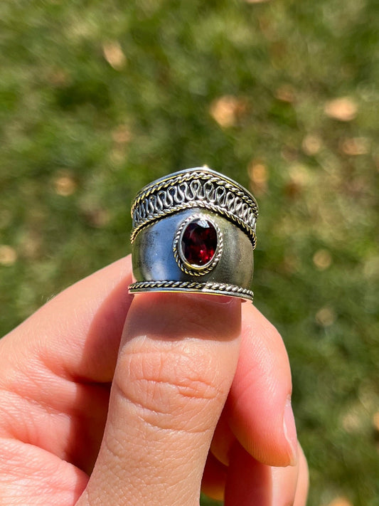 Oval Garnet Ring