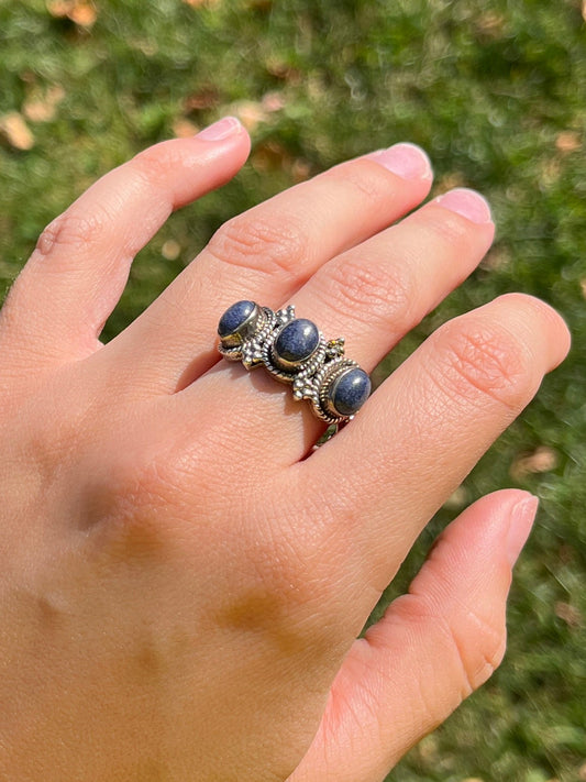 Lapiz 3 Oval Stone Silver Ring